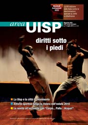 La copertina di Area Uisp n. 11 (luglio 2010)